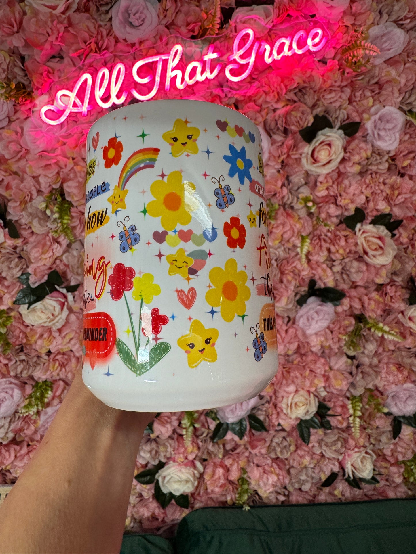 Retro & Floral Sometimes Amazing People Forget How Amazing They Are 15oz Stuff That Mug