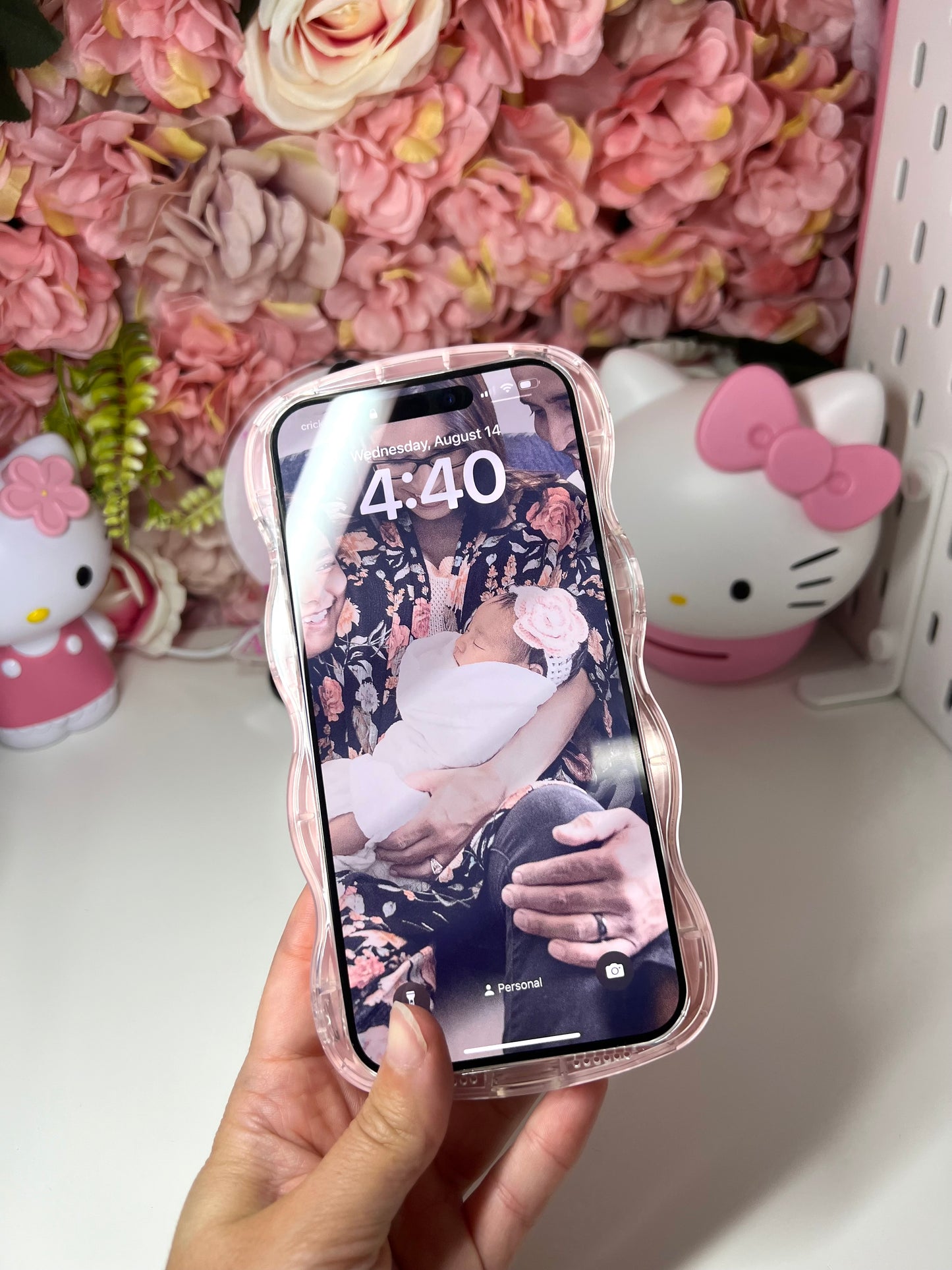 Custom Pink Wave Phone Case for I phone 15 Pro