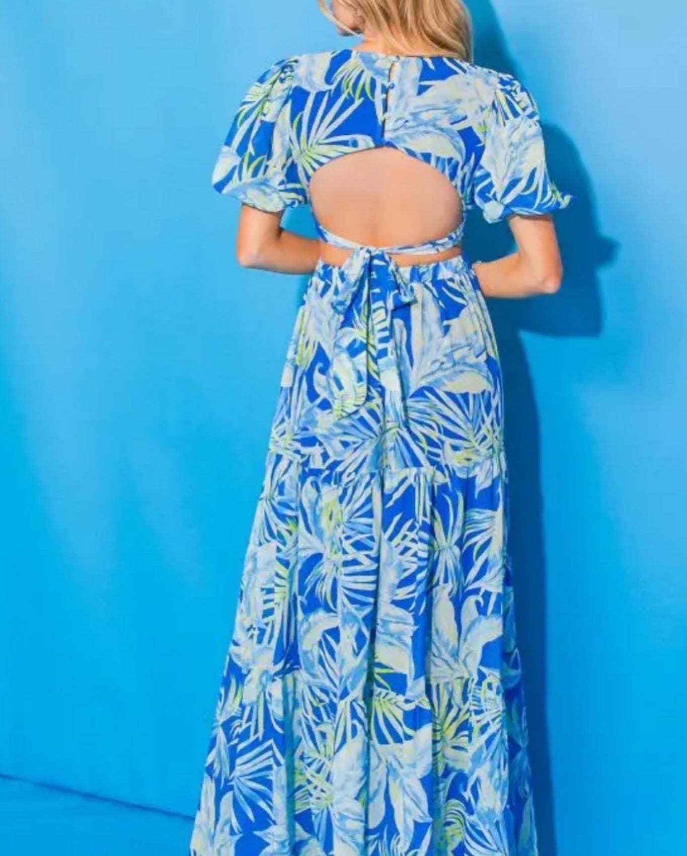 Palm Cut Out Woman's Maxi Dress in Blue
