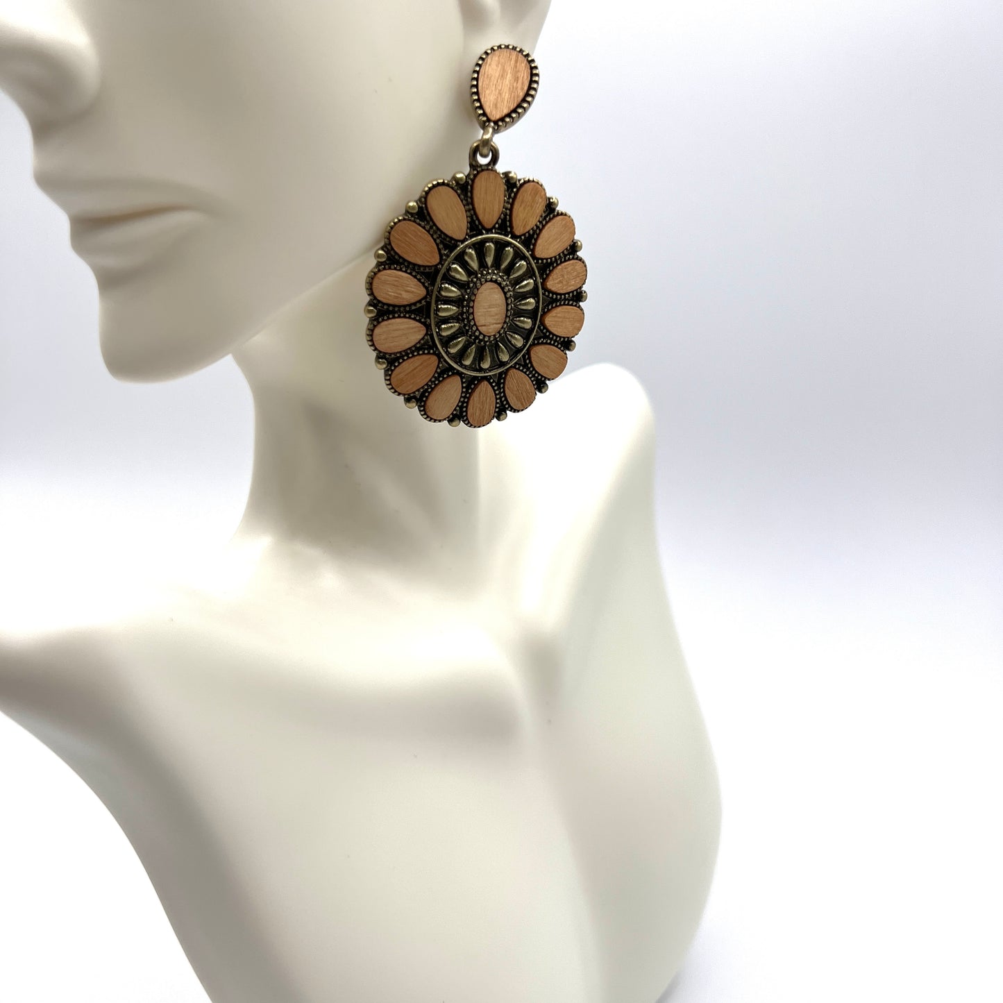 Brooch Earrings in Brown