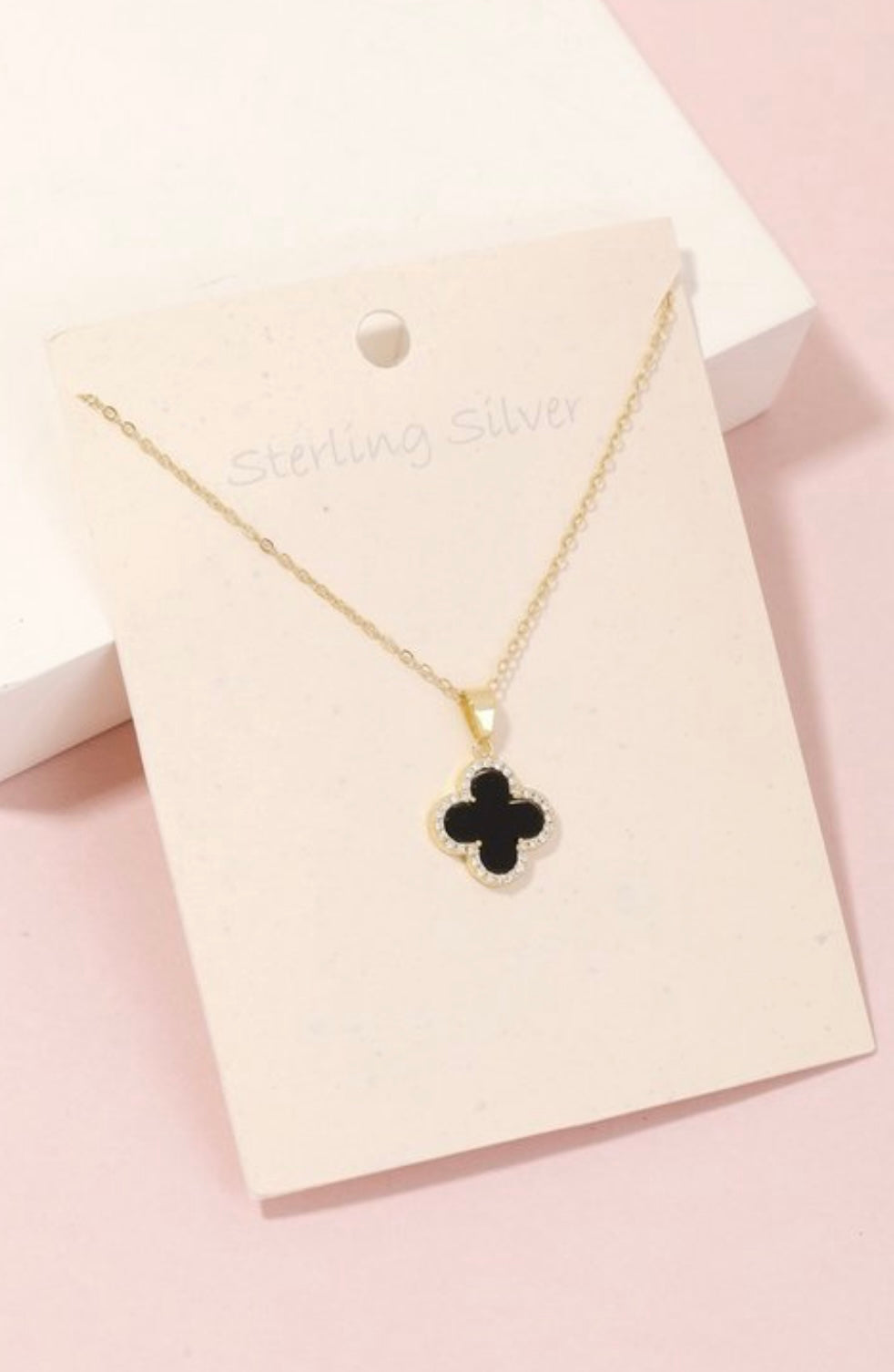 Clover Pendant Gold Necklace in Black