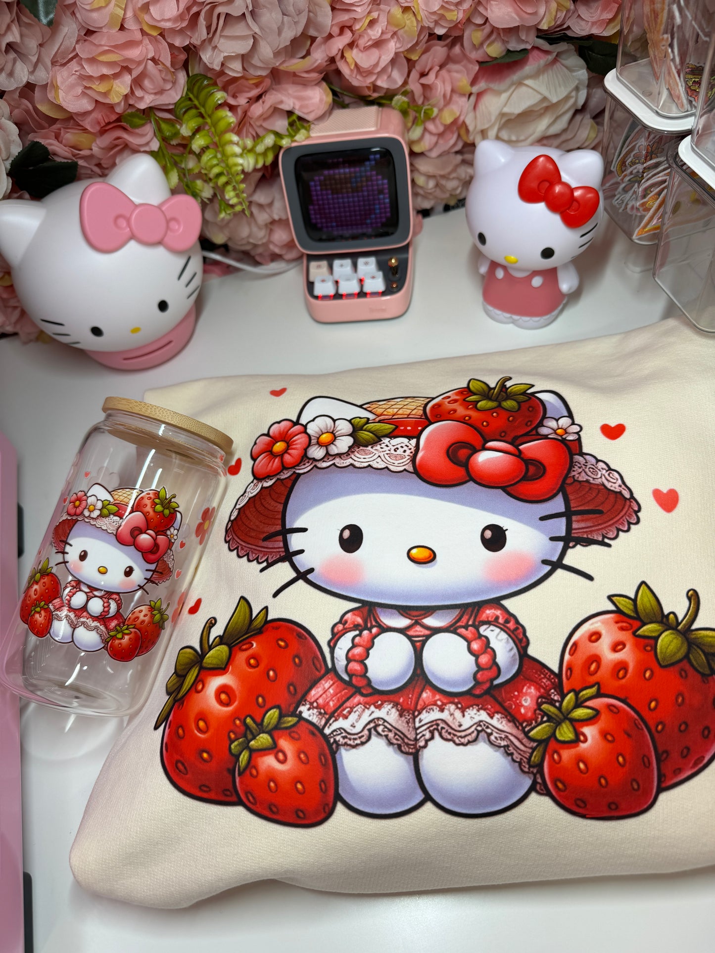 Spring Strawberry Kitty Glass Libby Cup