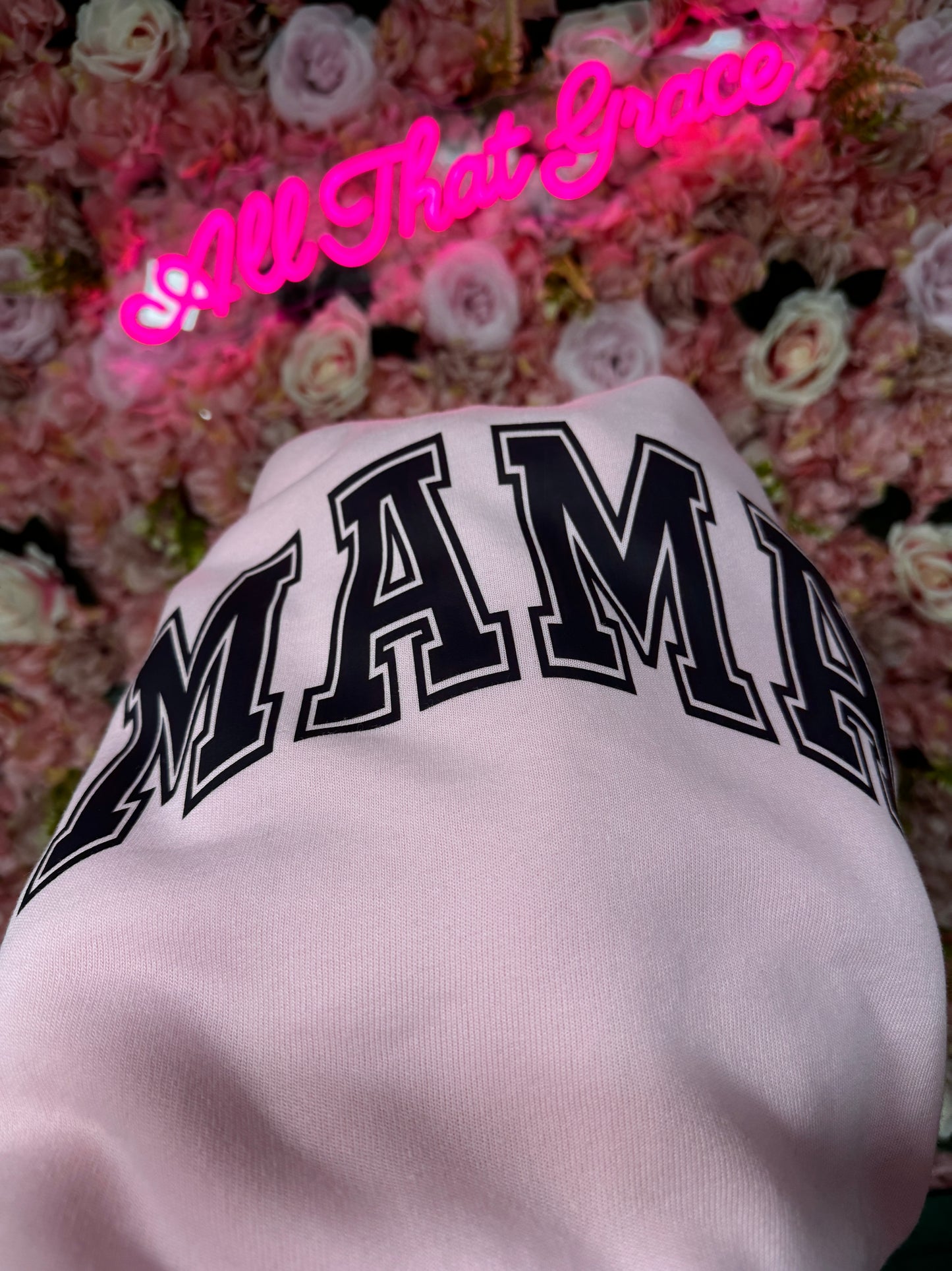 MAMA Cropped Hoodie in Pink