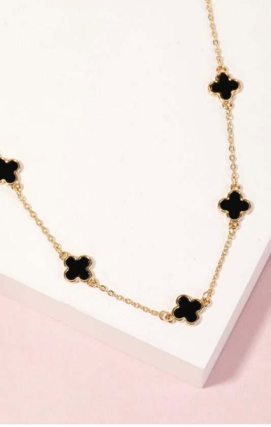 Mother Of Pearl Clover Statement Necklace in Black