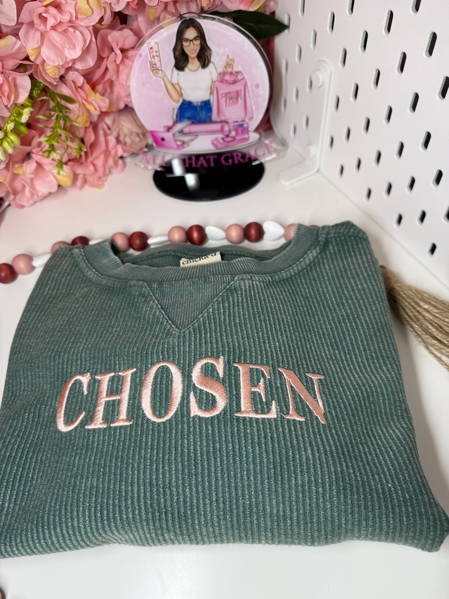 Chosen Embroidered Corded Boxy Pullover in Green