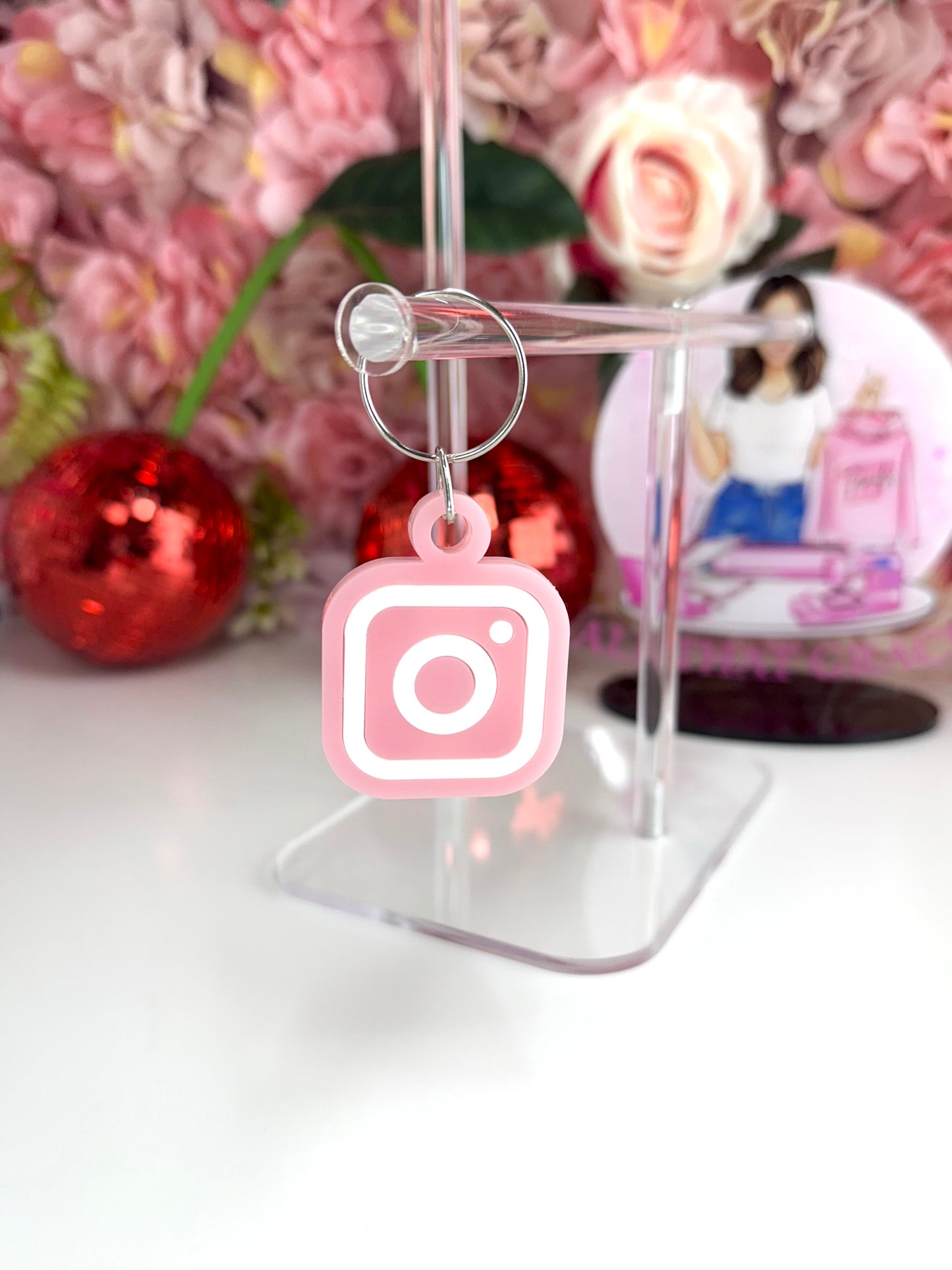 Smart Tap Instagram Logo Keychain