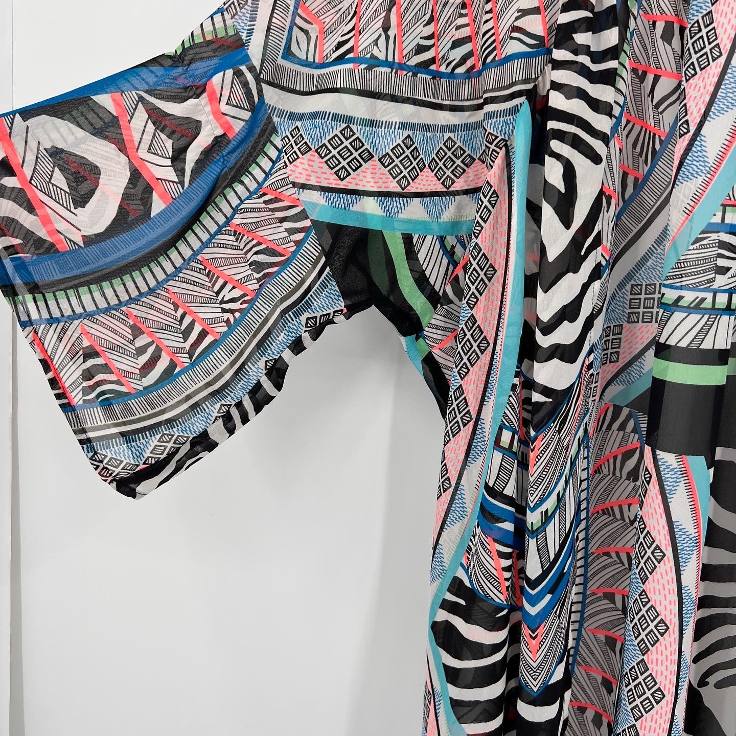 Express Zebra Print Kimono Size Xs